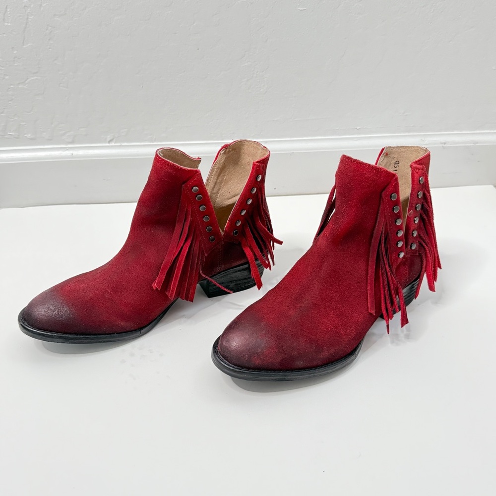 Circle G - Corral Women's Red Studs & Fringe Fashion Booties - size 8 - NWT
